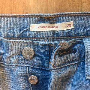 Levi Wedgie Straight Jean